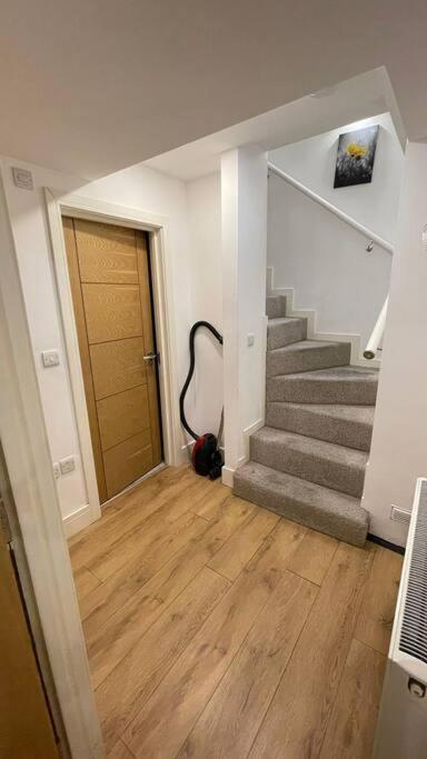 Apartment S-W-4 Лондон Екстериор снимка